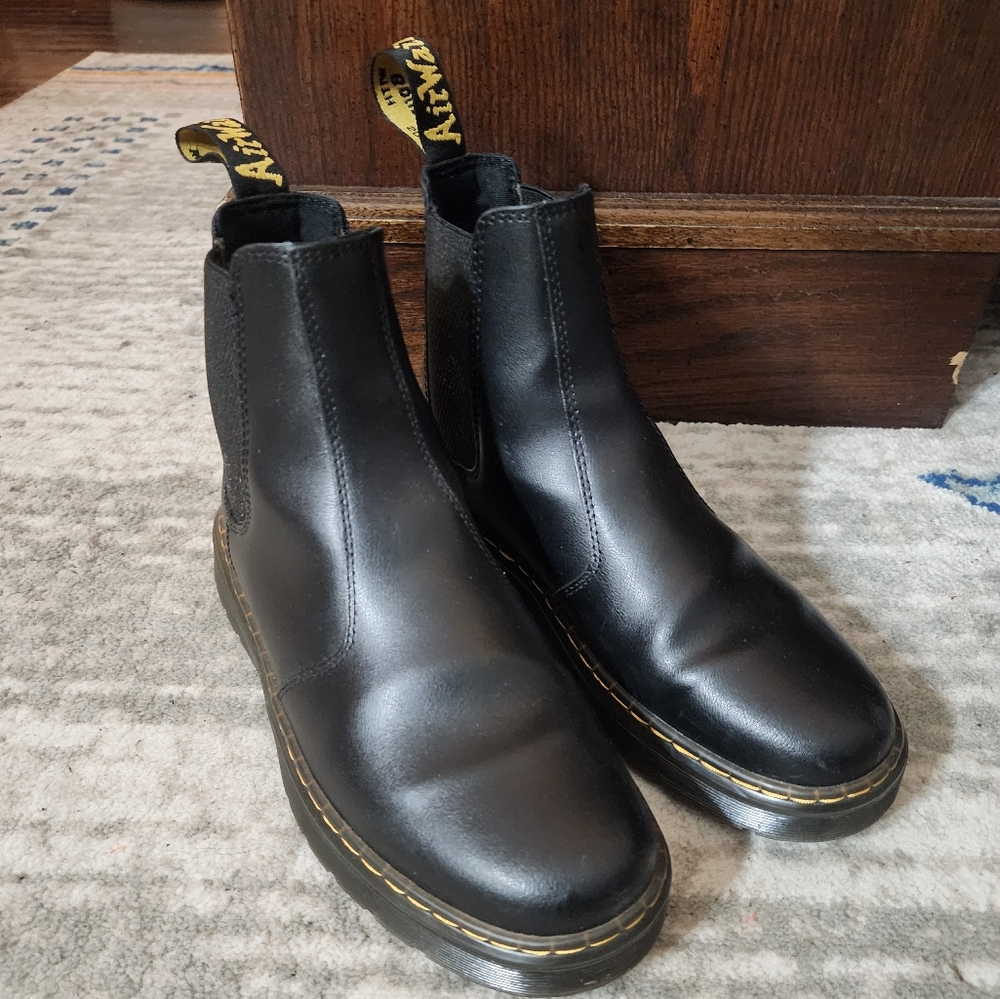 Dr Marten Dorrian Chelsea Boot Women's 9